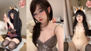 คลิปหลุด PupuWaifu สาวเกาหลีสาวเเว่นหุ่นอวบนมใหญ่ถอดเสื้อโชว์เสียวยั่วๆถายในห้องนอนนั่งช่วยตัวเองขย่มควยปลอมรัวแรงหีแฉะน้ำเงี่ยนไหลเยิ้มครางเสียวๆโครตเด็ด